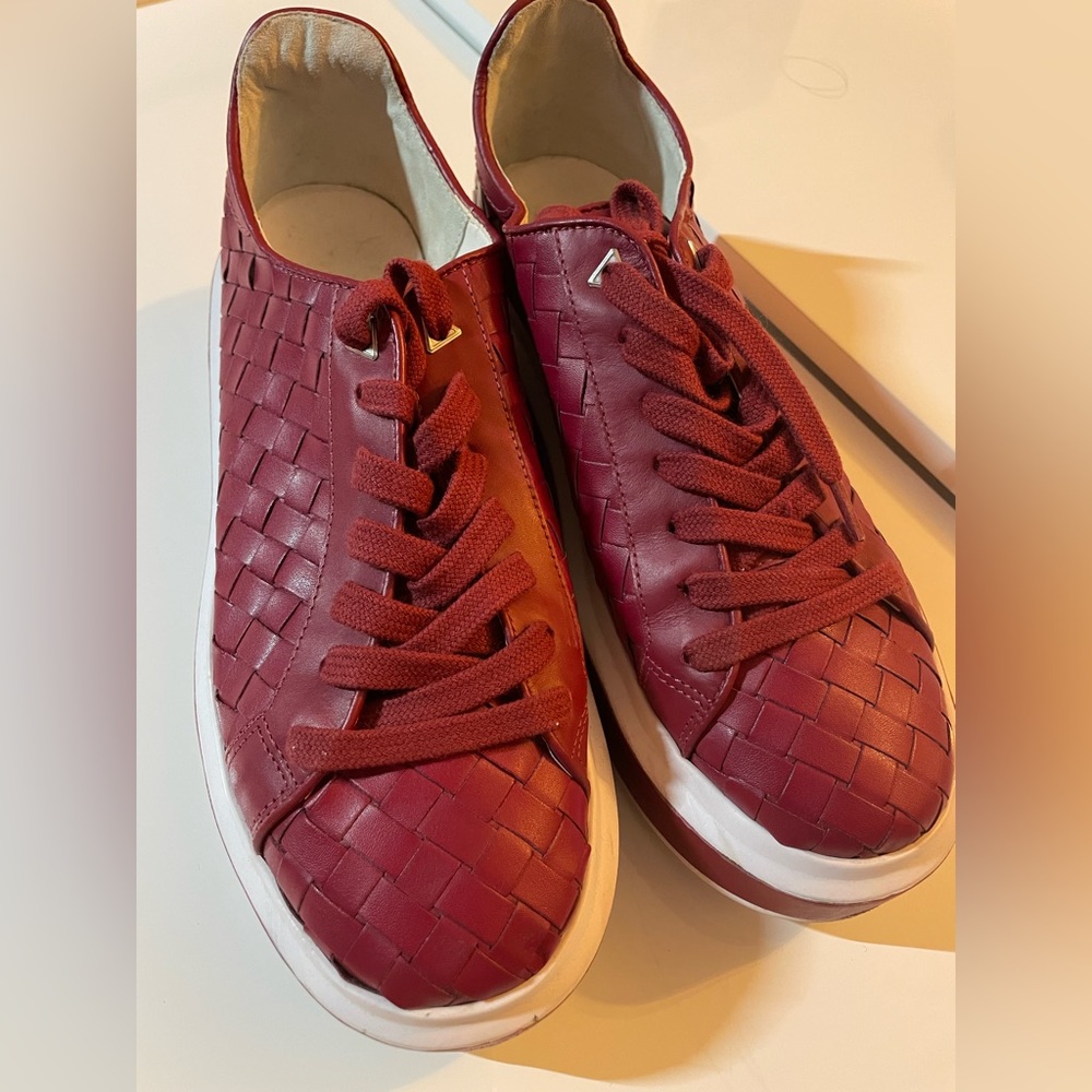 Schütz shoes